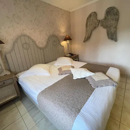 Le Cosy